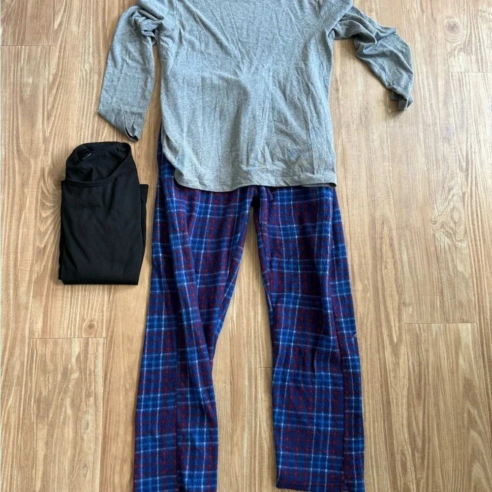 Old Navy/Essentials Sleepwear Pajama Set w/ Extra Long Sleeve